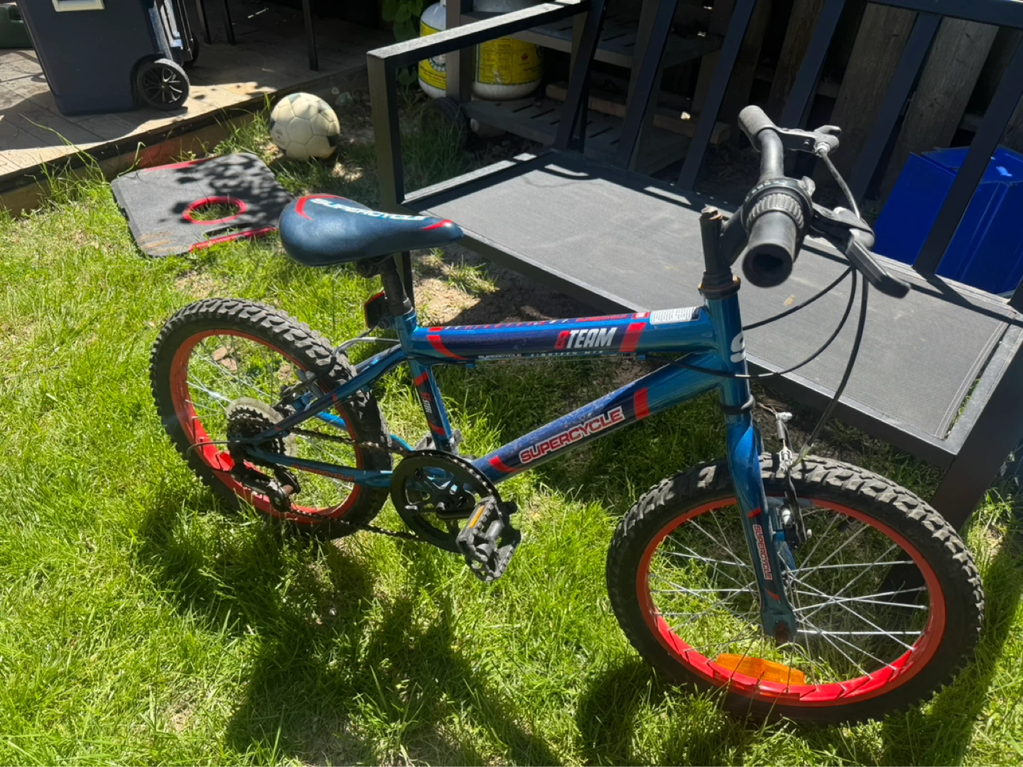 TEAM Supercycle Kids Bike - 18" Wheels
