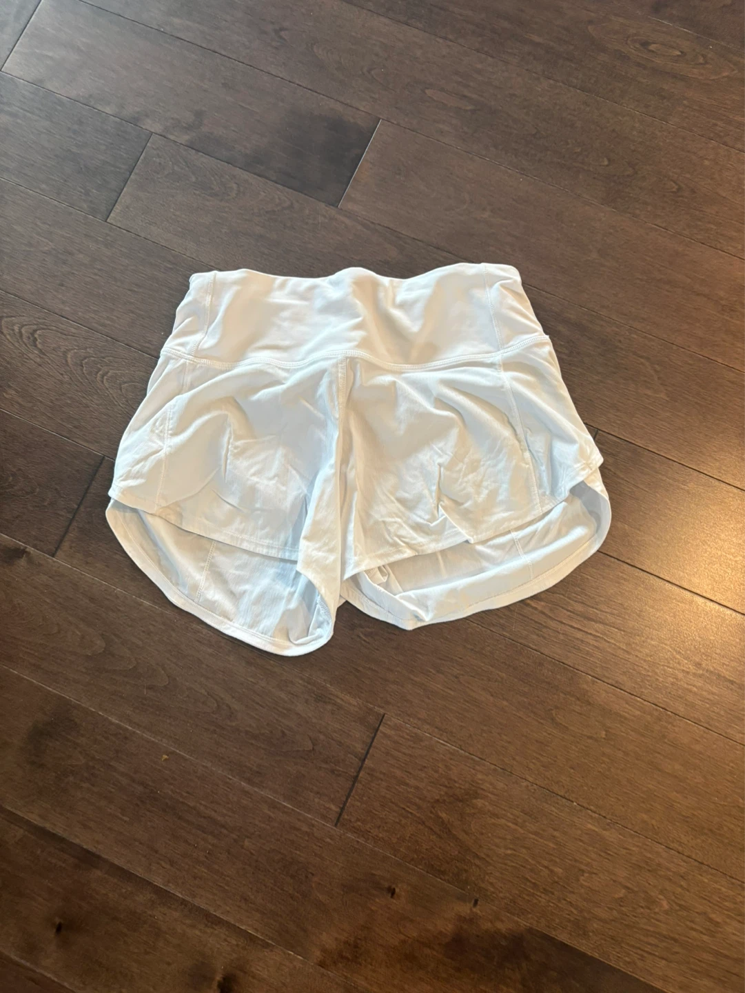 Lululemon size 4 white shorts