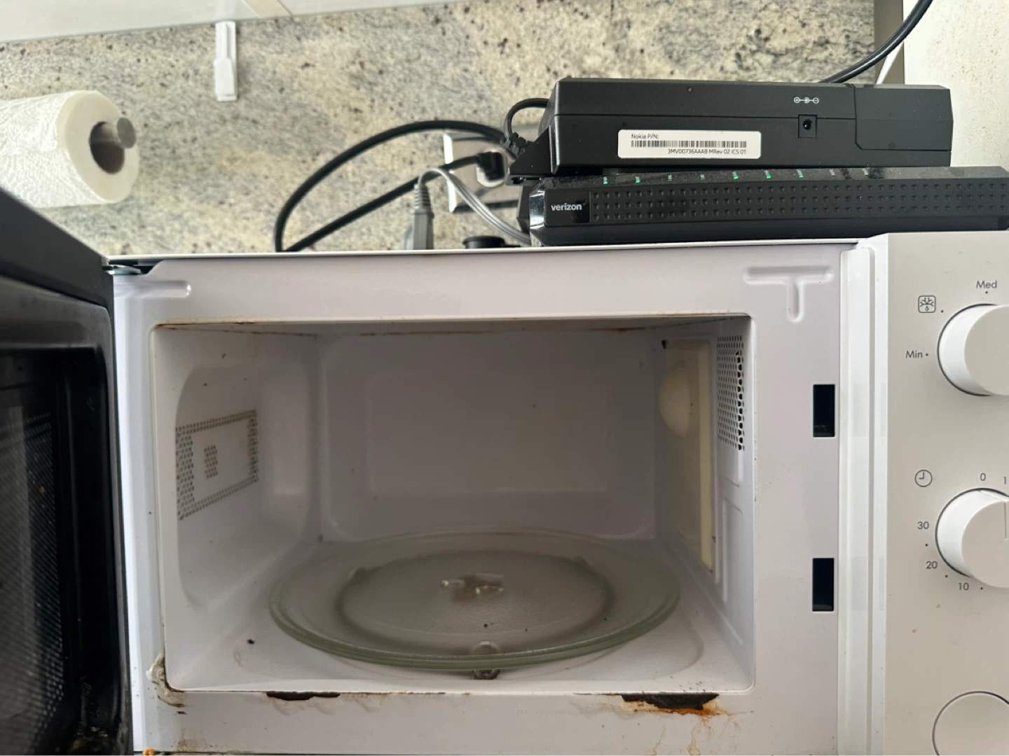 Ikea TILLREDA White Microwave - photo 2