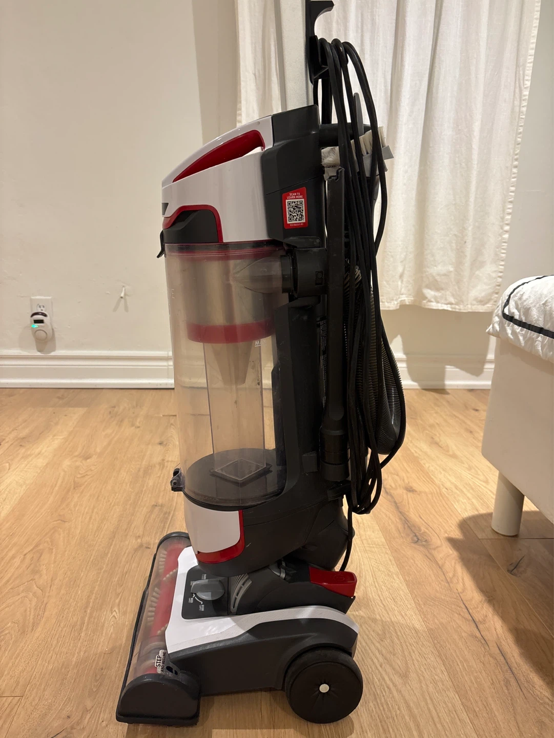 Hoover PowerDrive Swivel XL Vacuum - photo 4