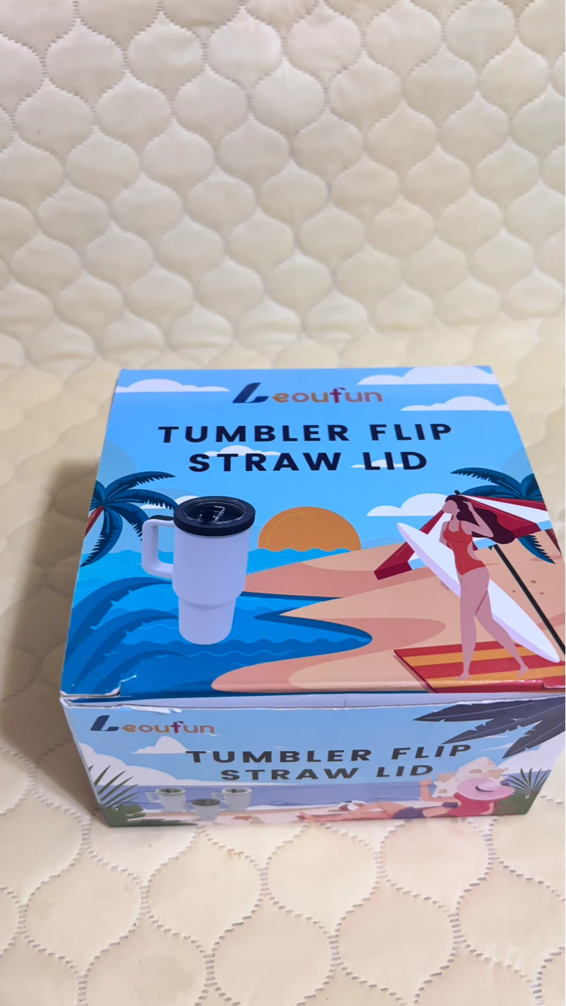 ⚽ Leouf Fun Tumbler Flip Straw Lid Set