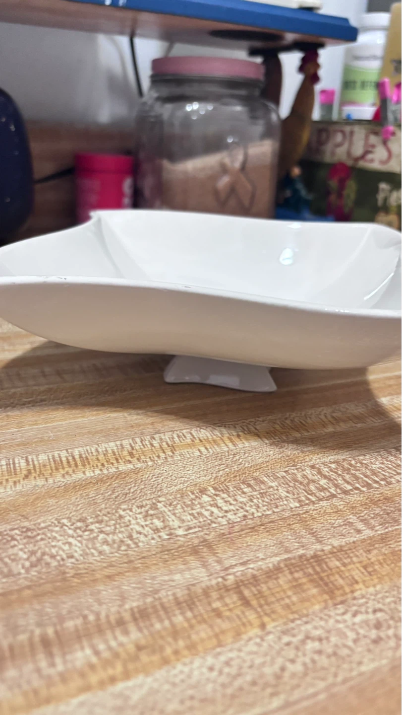 ⚽ White Ceramic Square Serving Bowl