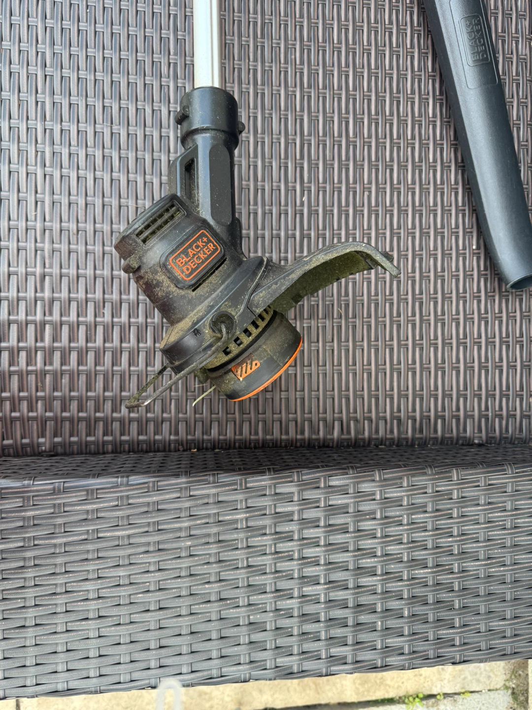 Black+Decker Cordless Leaf Blower and Trimmer Set - photo 5