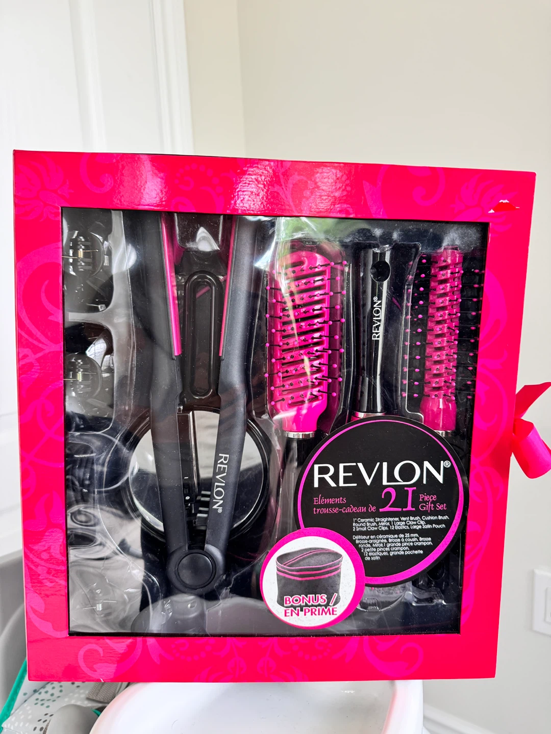 REVLON 21 Piece Hair Gift Set