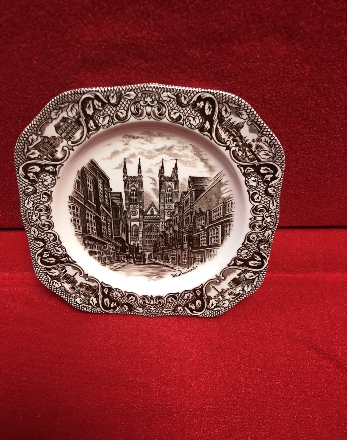 ⚽️Johnson Brothers Old London Plate