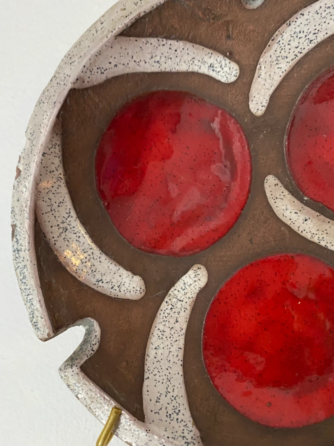 Handmade Ceramic Wall Plate with Red Accents - Marilla Canada - photo 4