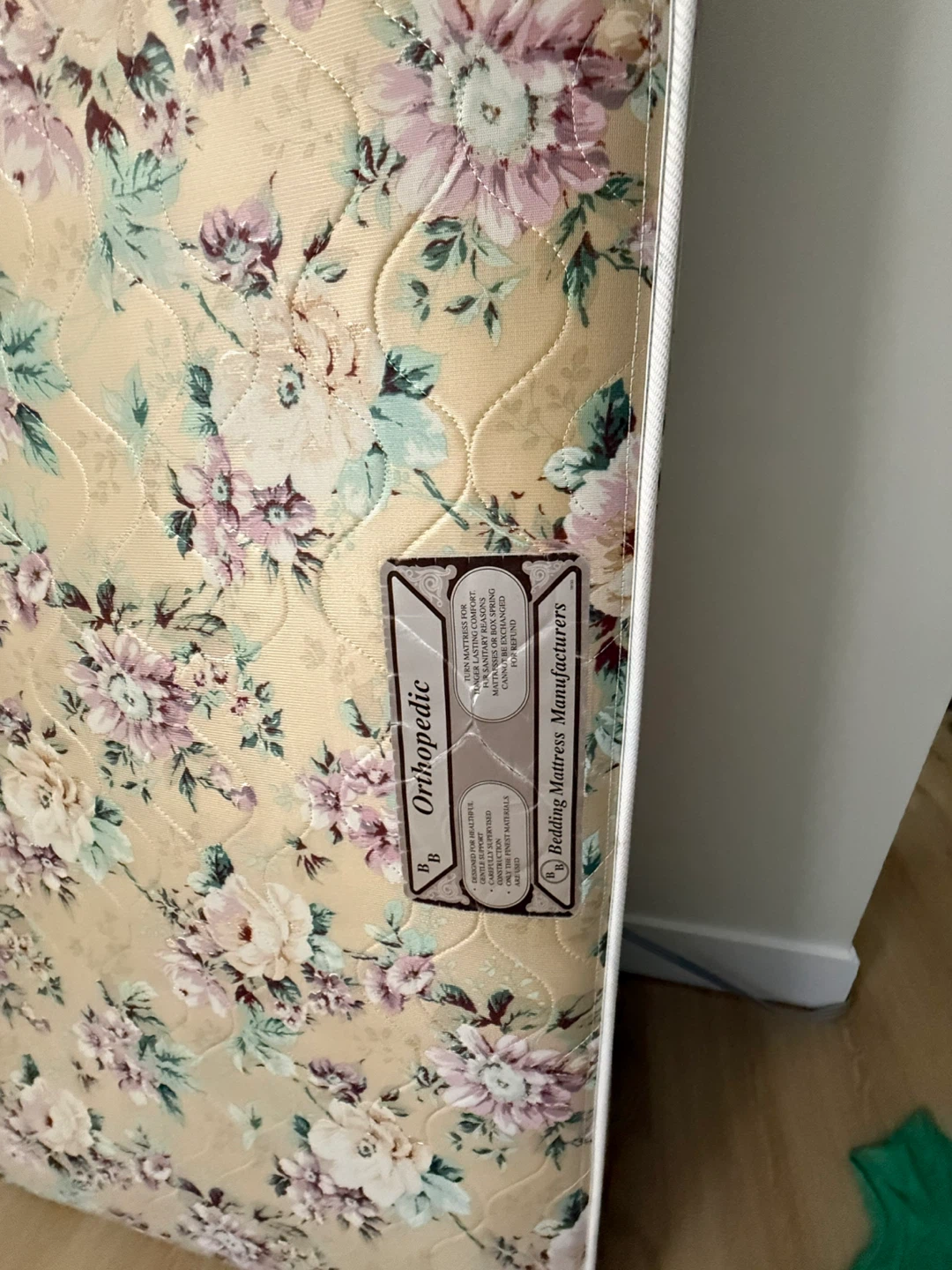 Queen size 14 inch spring mattress