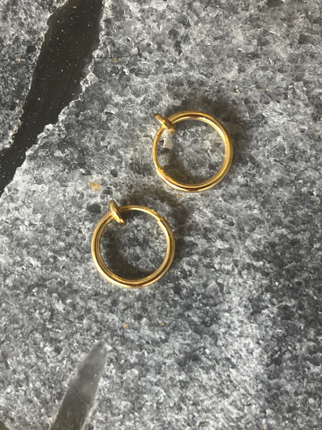 Fake nose piercings