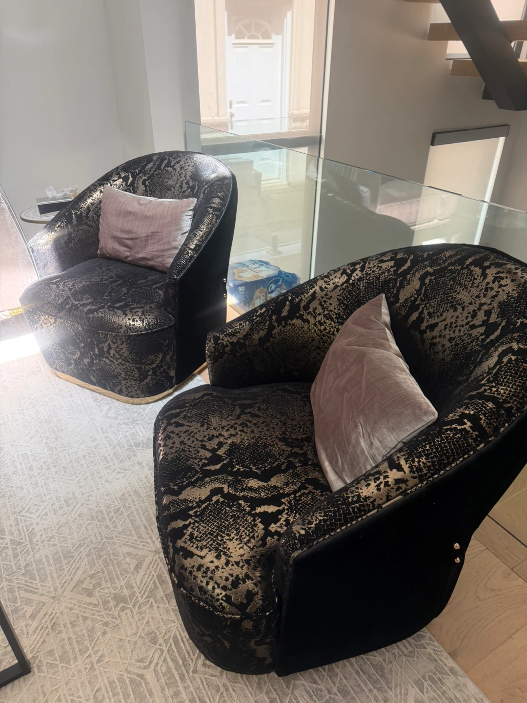 Black and Gold Accent Chair - photo 2