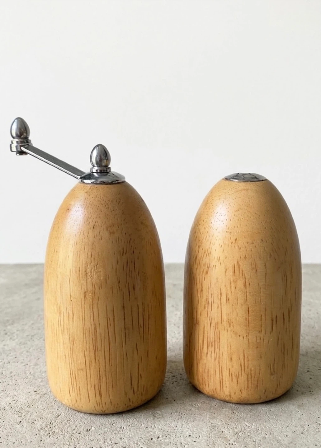 Vintage Bamboo Wood Salt & Pepper Grinder Set