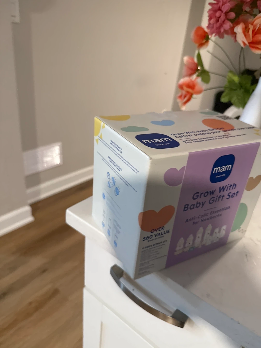 MAM Grow With Baby Gift Set - Anti-Colic Essentials for Newborns - photo 2