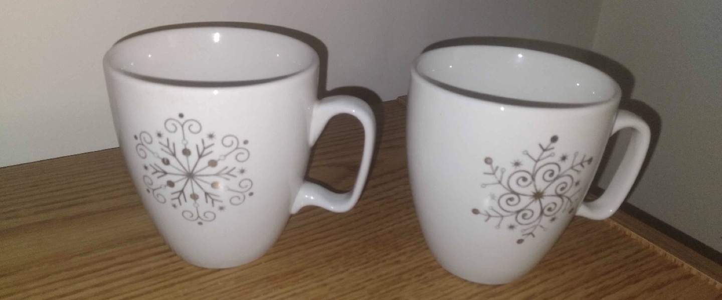 Set of 2 White Snowflake Mugs