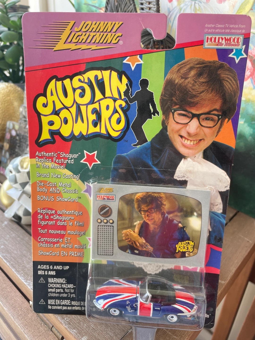⚽️ New Johnny Lightning Austin Powers Shaguar Die-Cast Car