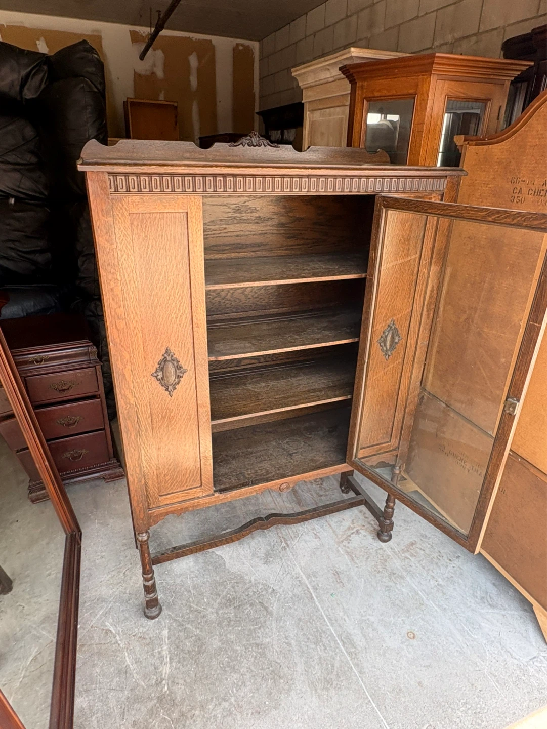 Free delivery Antique Oak Cabinet with Glass Door - photo 2