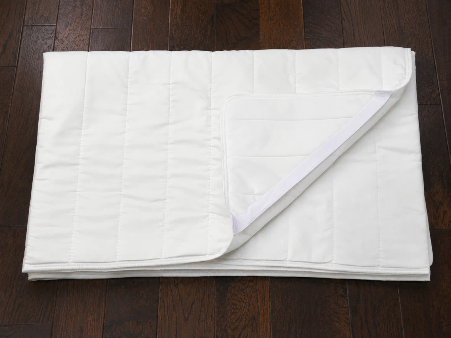 Twin Plush Mattress Cover ⚽️