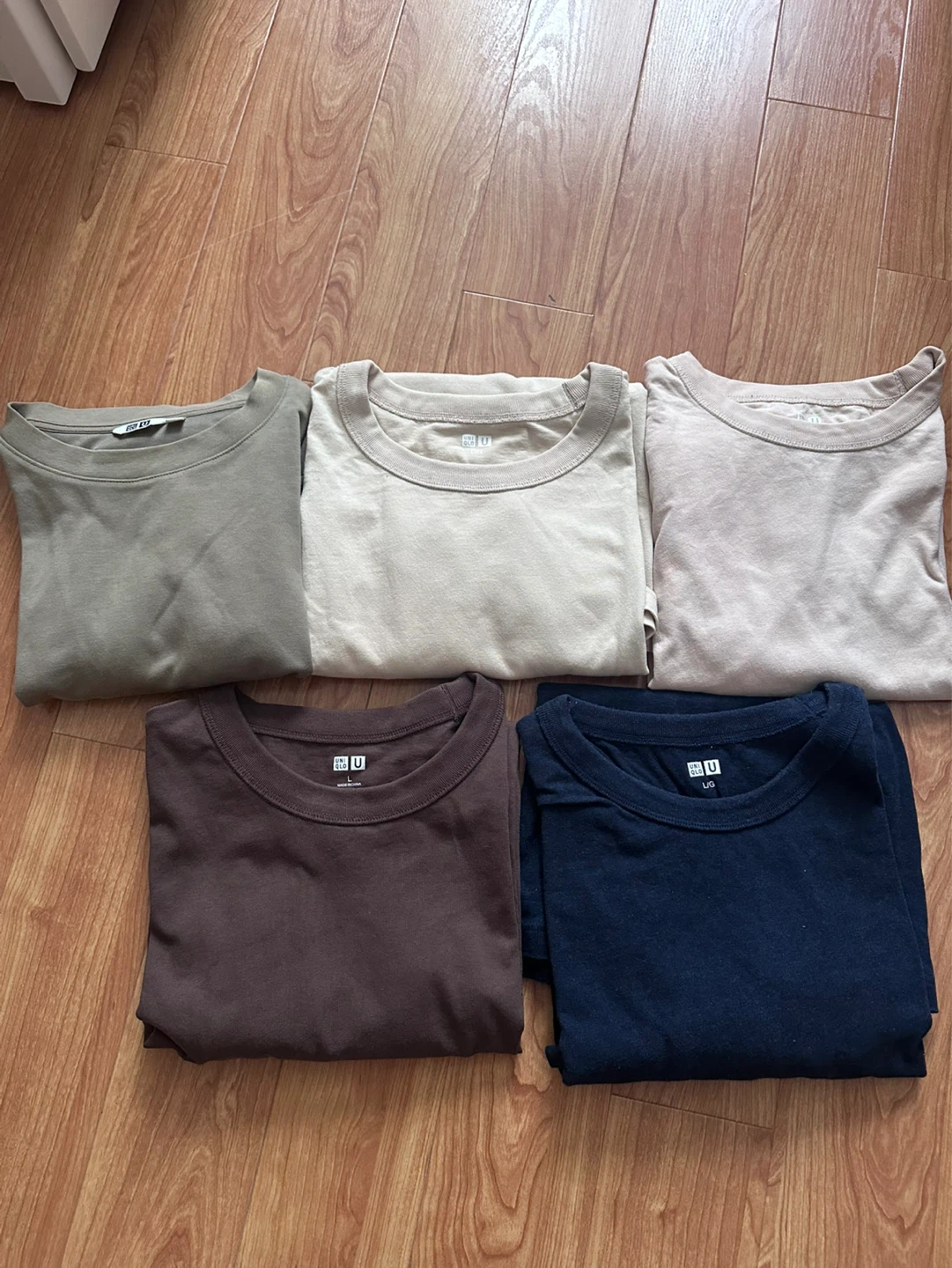 Uniqlo U T-Shirts Bundle
