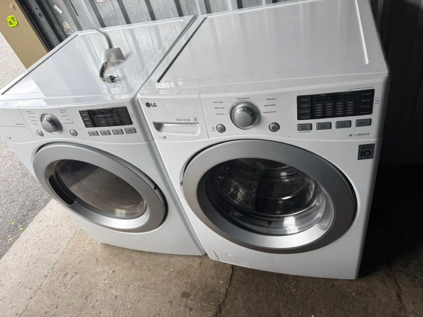 LG Washer and Gas Dryer Set - photo 5