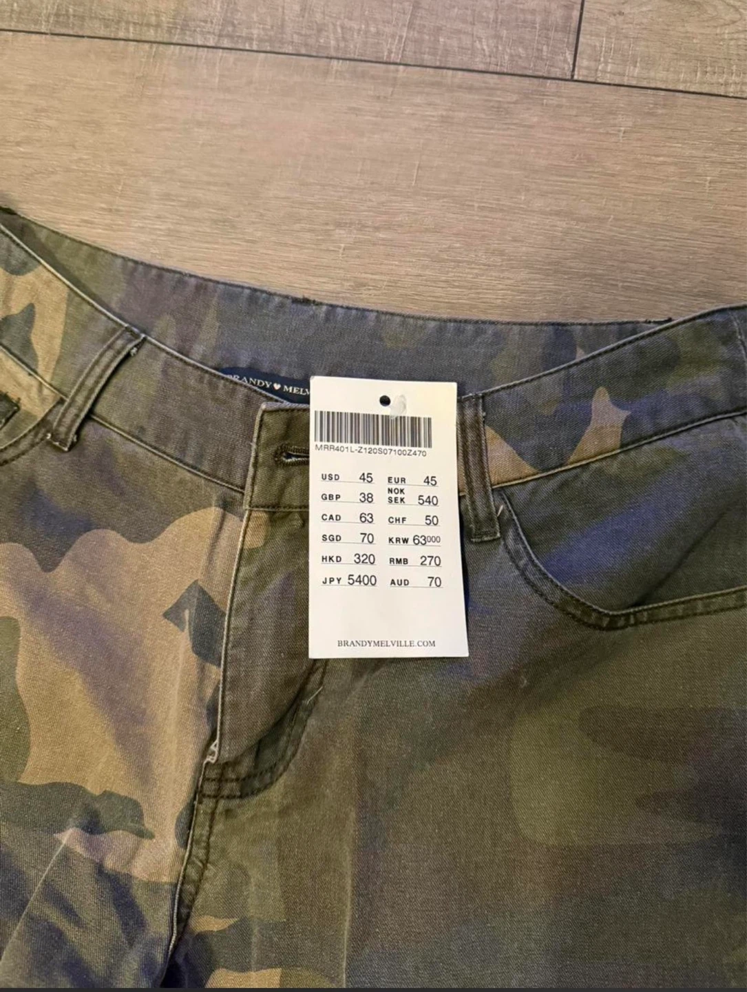 Brandy Melville Camo Cargo Pants - photo 3