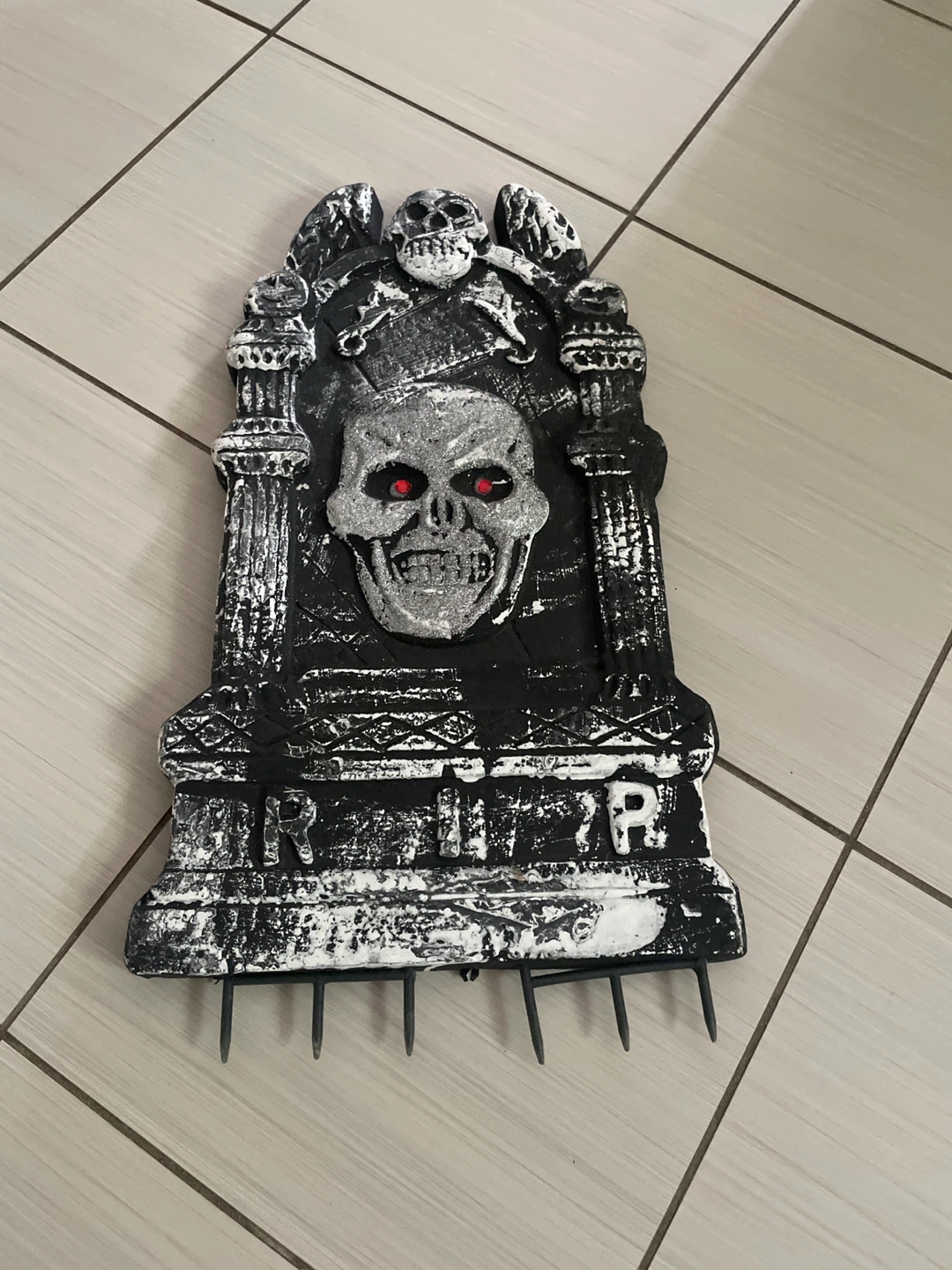 ⚽️Halloween Tombstone Decoration with Skull