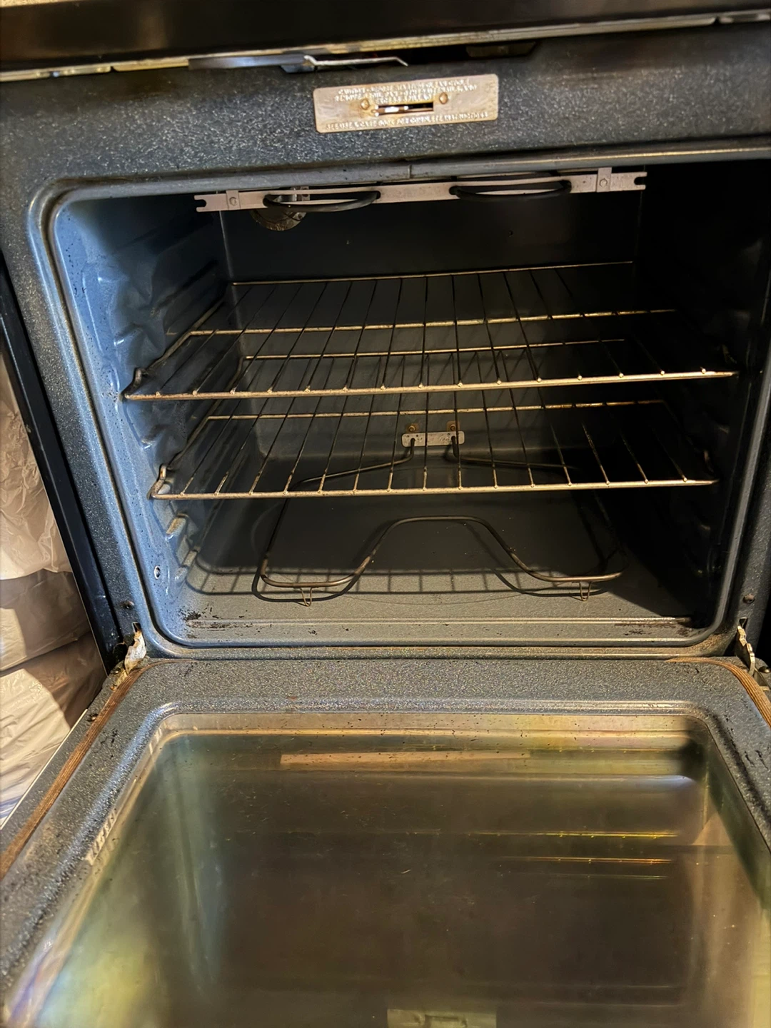 GE stainless steel stove - photo 4