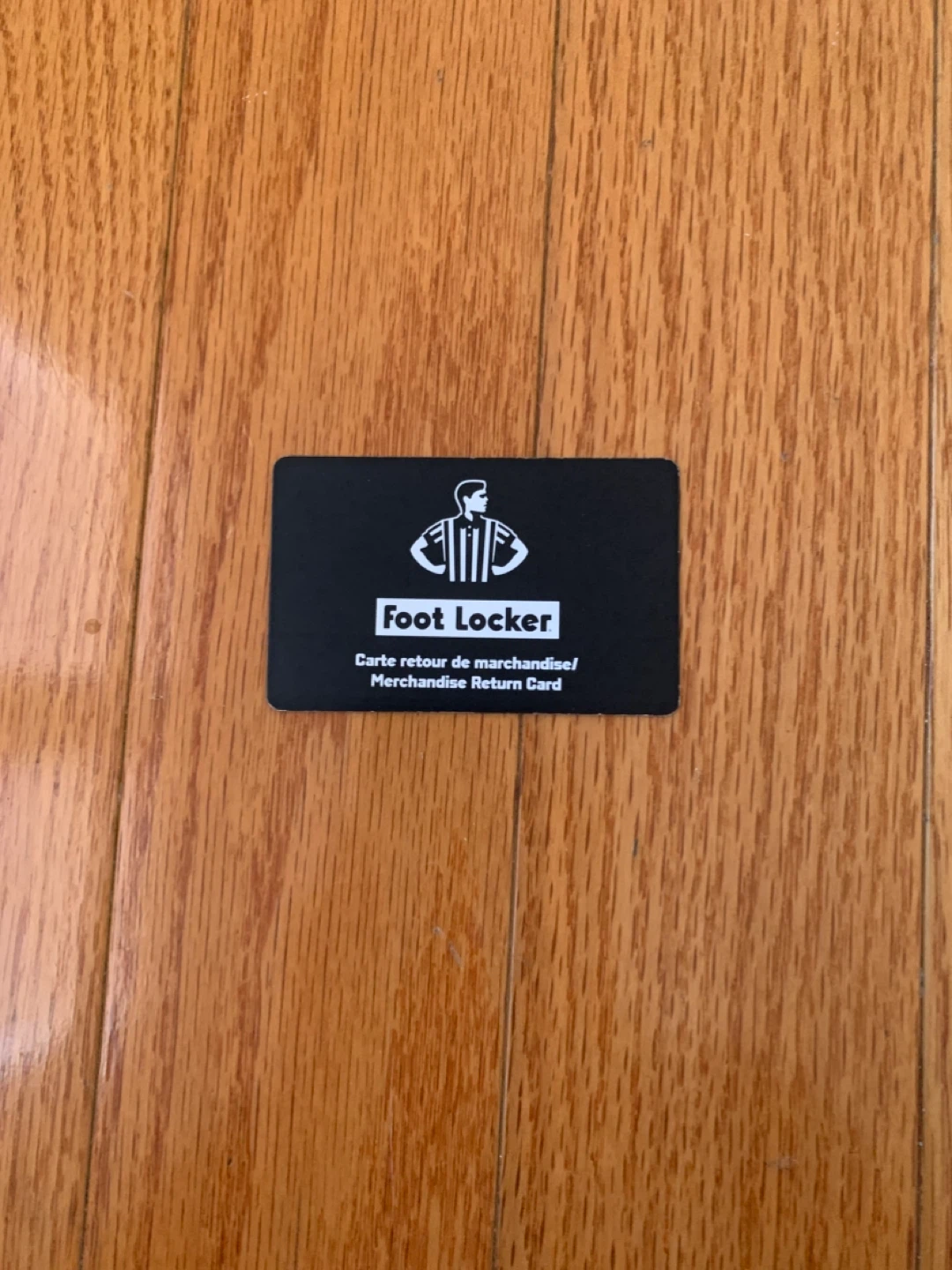 FOOTLOCKER GIFT CARD 55$ ON THE CARD