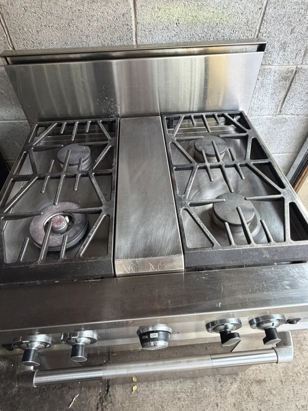 Jenn-Air Stainless Steel Gas Range - photo 3