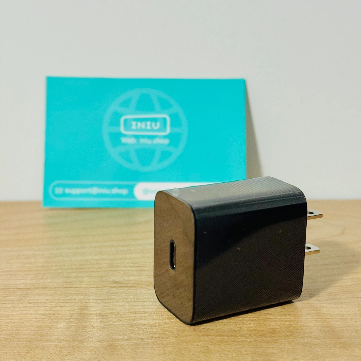 20w USB-C Wall Plug Charger INIU - Brand New ⚽