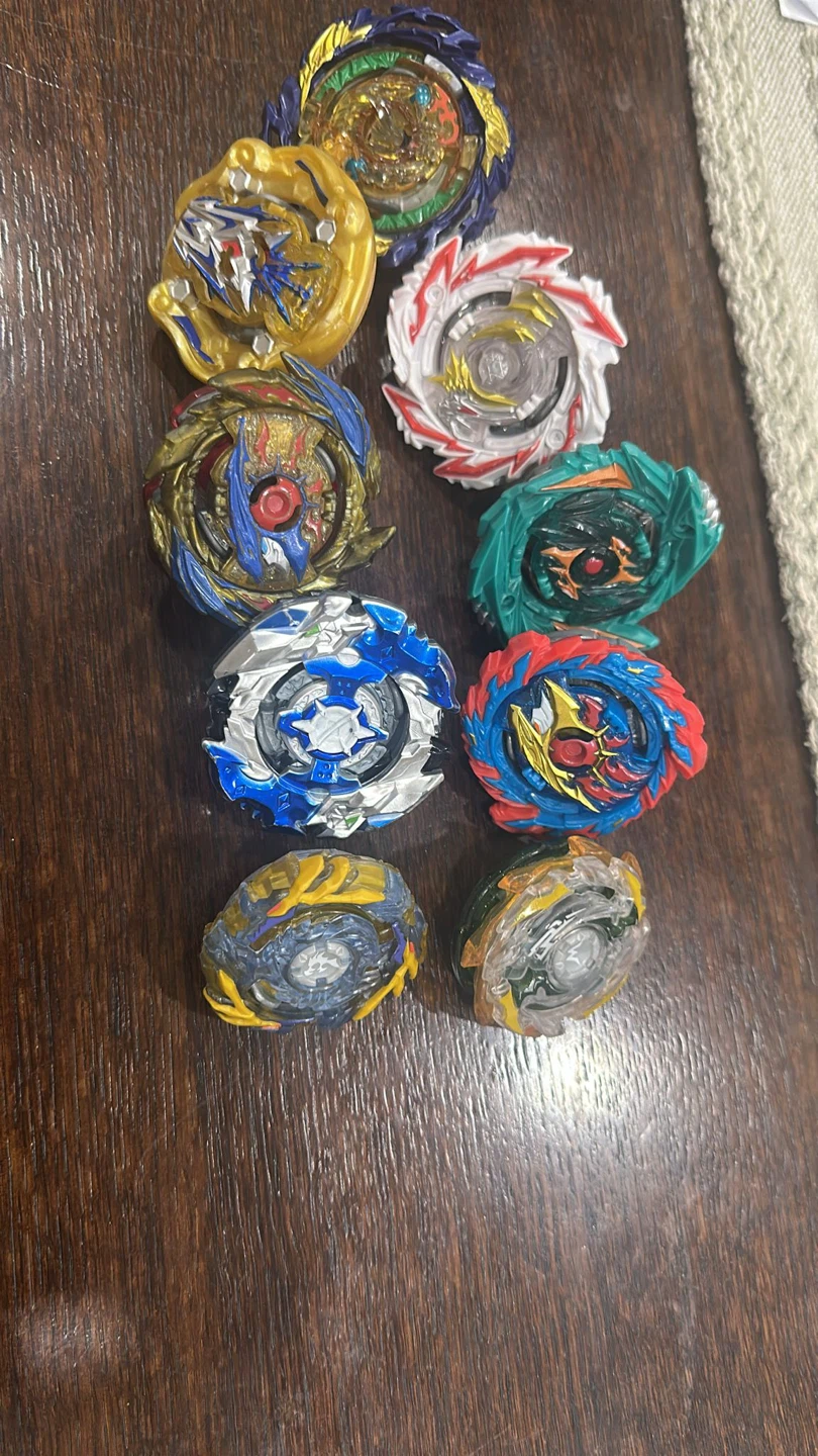 Beyblade Lot 9 in total
