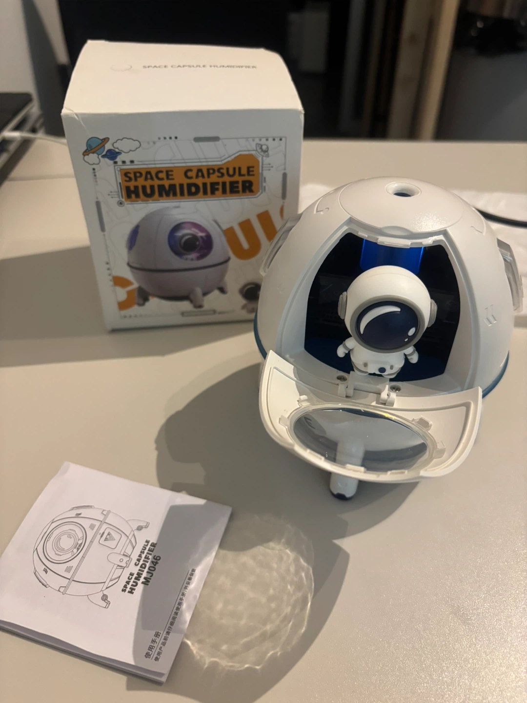 Space Capsule Humidifier with Astronaut Figure