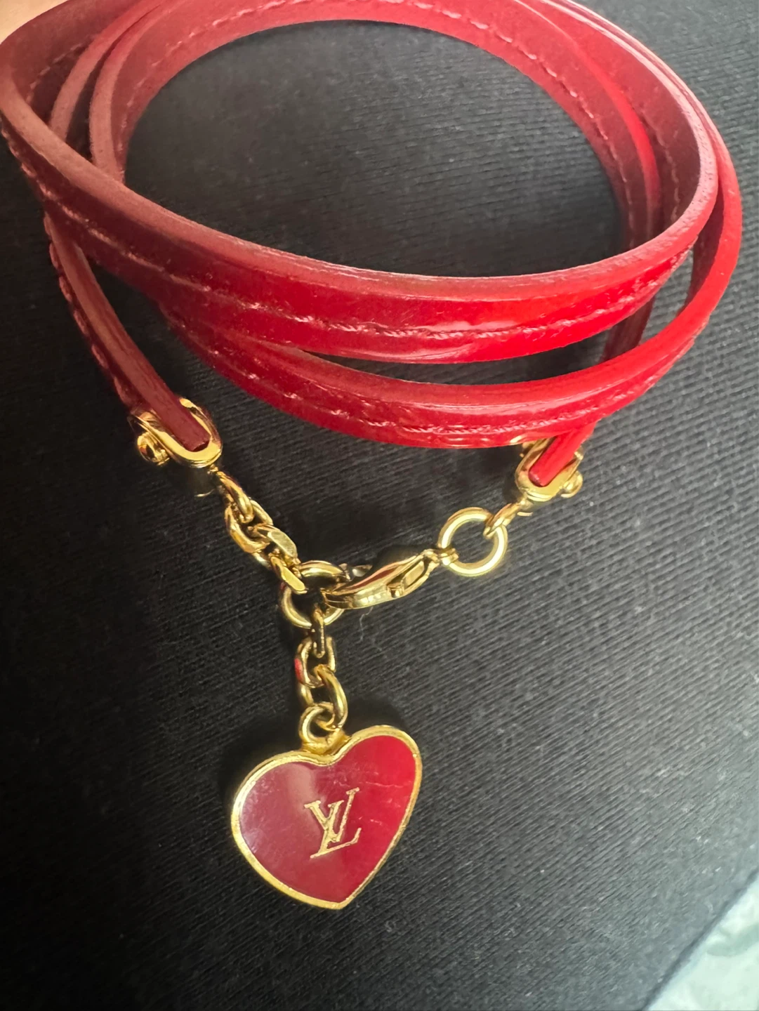 ⚽️Louis Vuitton Red Leather Heart Charm Bracelet