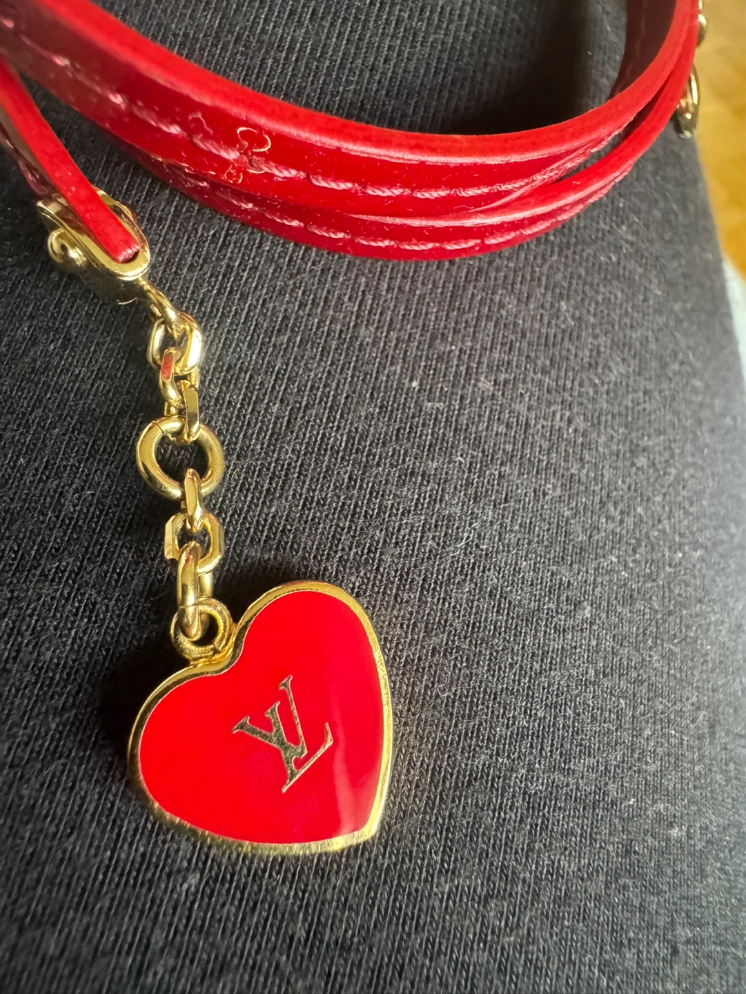 ⚽️Louis Vuitton Red Leather Heart Charm Bracelet - photo 4