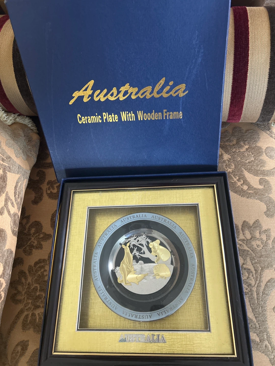 Australia Ceramic Plate with Wooden Frame - photo 4
