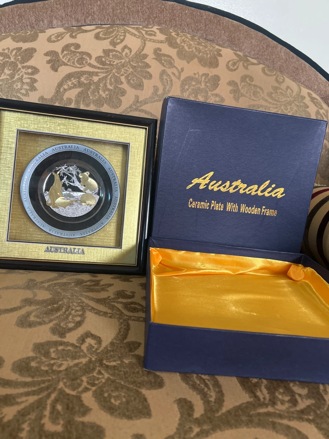 Australia Ceramic Plate with Wooden Frame - photo 2