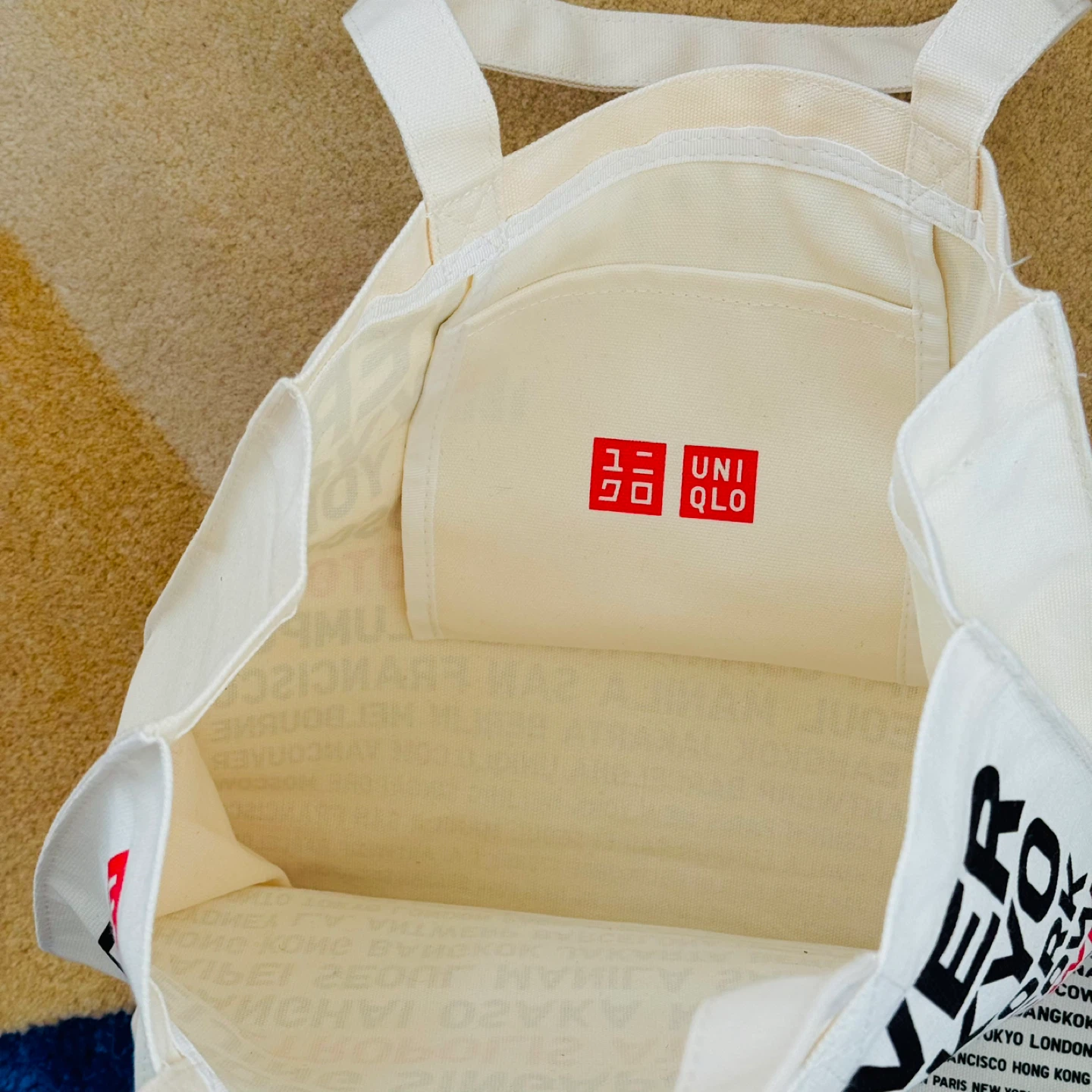 UNIQLO Limited Vancouver Grand Opening Tote - Exclusive ⚽️ - photo 2