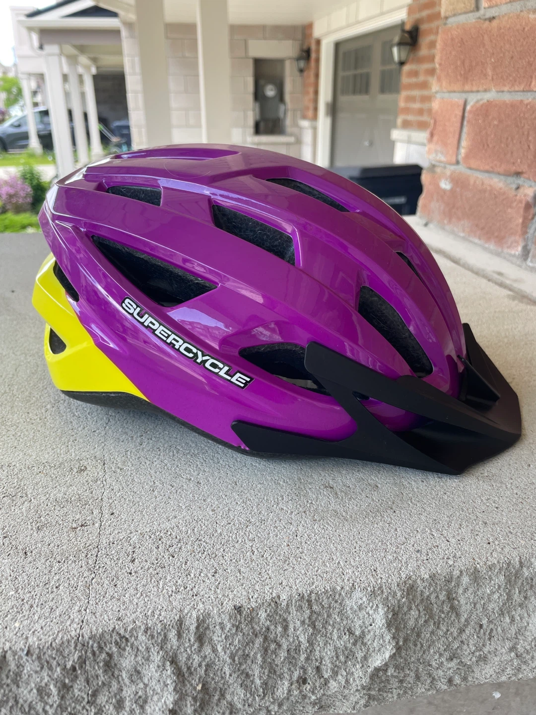 ⚽️ Supercycle Youth Cycling Helmet - Purple/Yellow