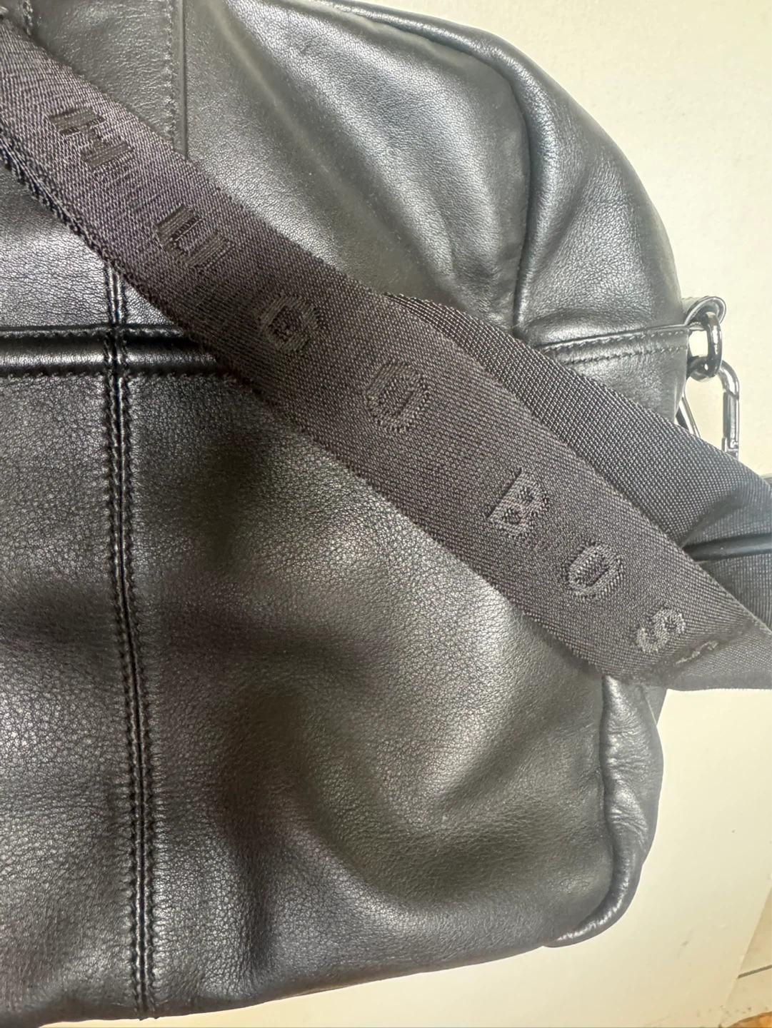 ⚽️Hugo Boss Leather Duffle Bag - photo 3