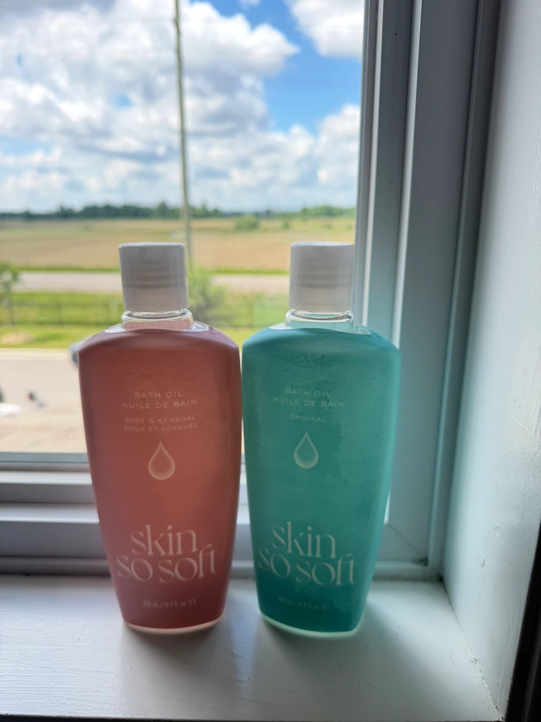 AVON Sweet Honesty Cologne Spray & Perfumed Skin Softener Set