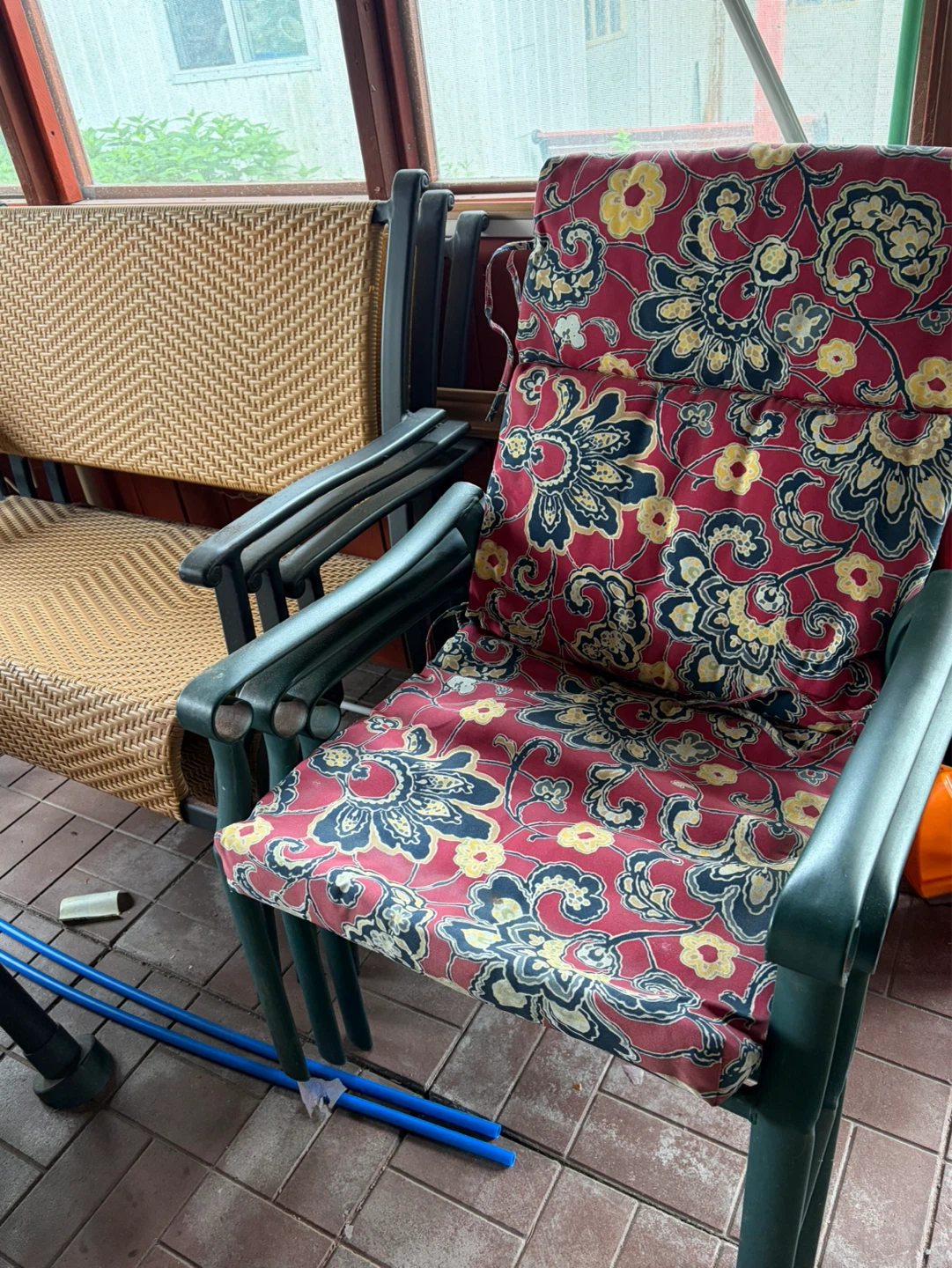 Green Metal Patio Chairs with Cushions ⚽️