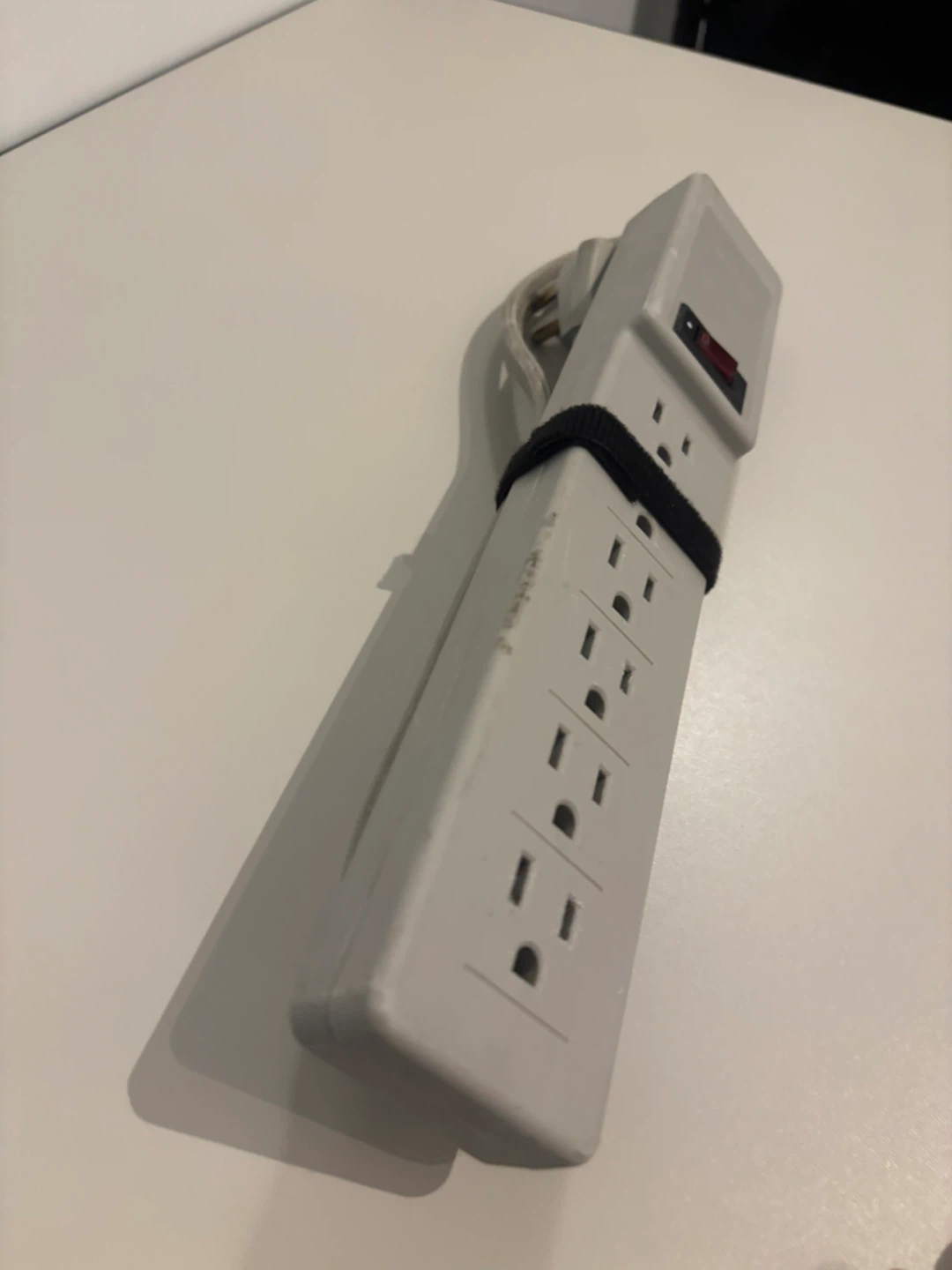 6-Outlet Power Strip