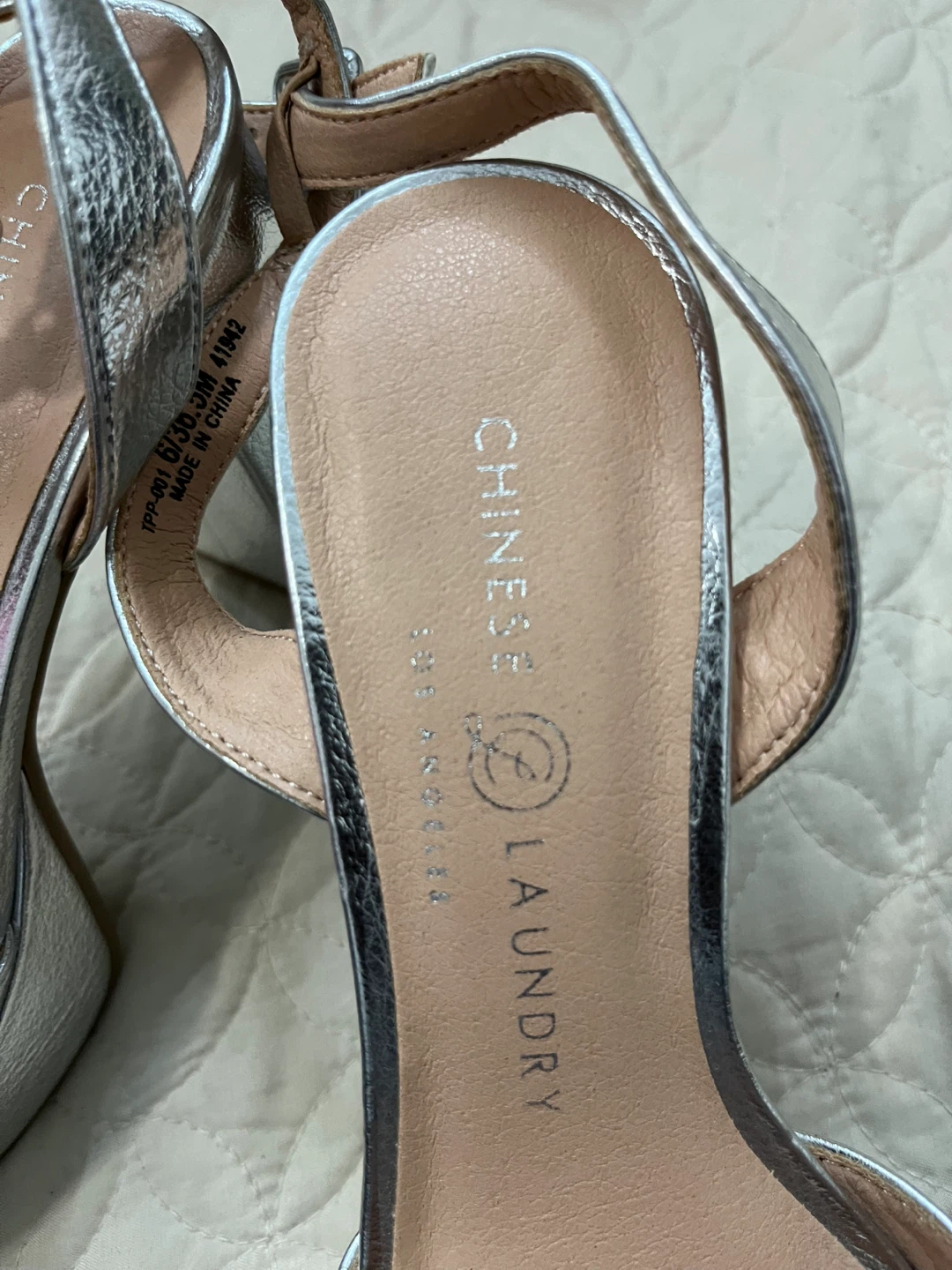 Chinese Laundry Silver Platform Heels - Size 6M