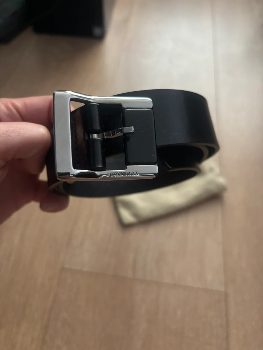 Burberry Black Leather Belt - photo 2