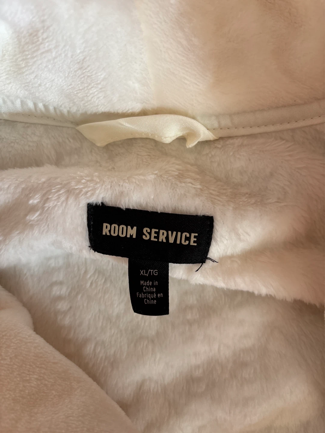 NWOT Room Service Cream Robe XL/TG - photo 2