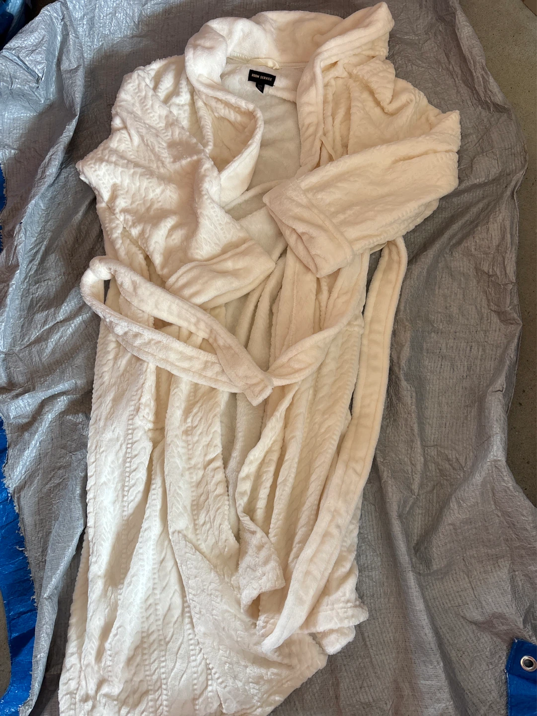 NWOT Room Service Cream Robe XL/TG