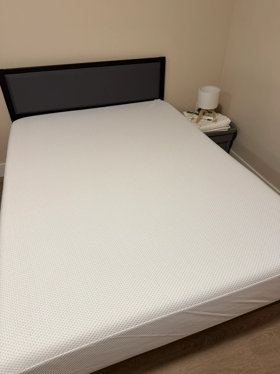 Full Size Zinus Mattress + Bed Frame Set - photo 2