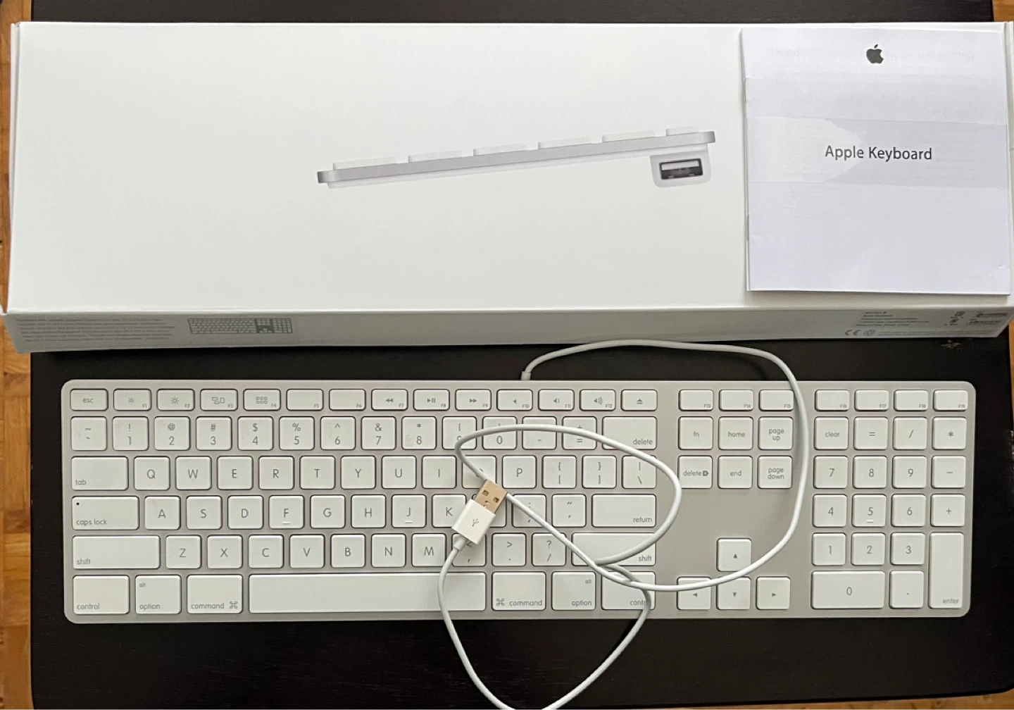 Apple Keyboard with Numeric Keypad - Silver