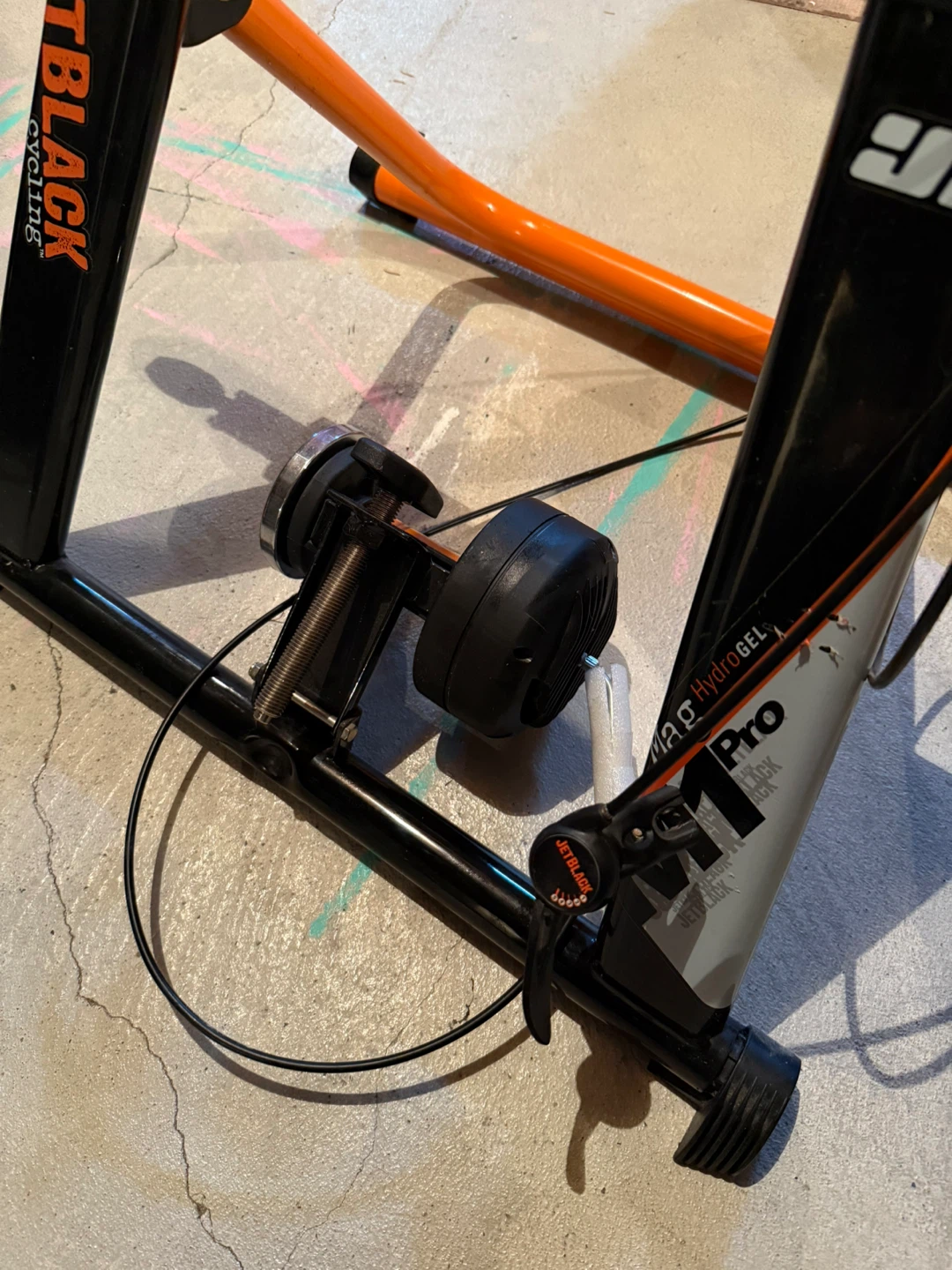 JetBlack Cycling M1 Pro HydroGel Bike Trainer - photo 2