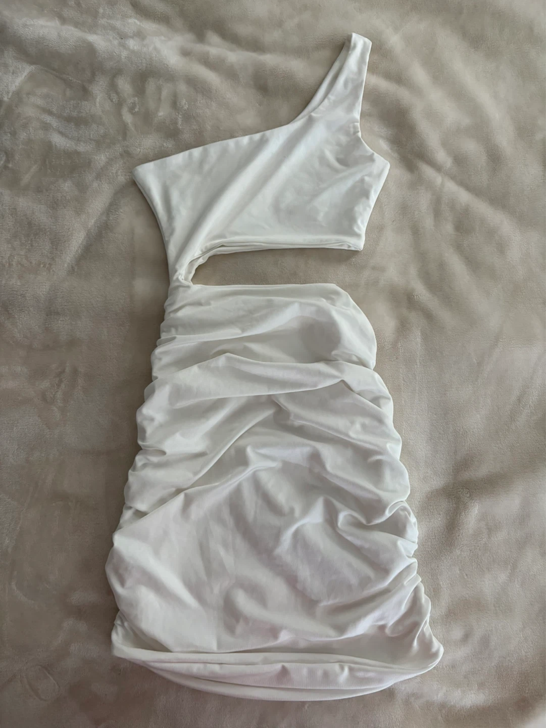White One-Shoulder Ruched Mini Dress - photo 2