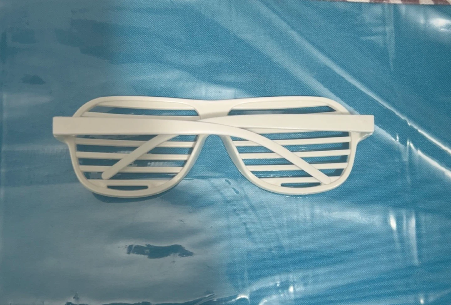 White Shutter Sunglasses - photo 2