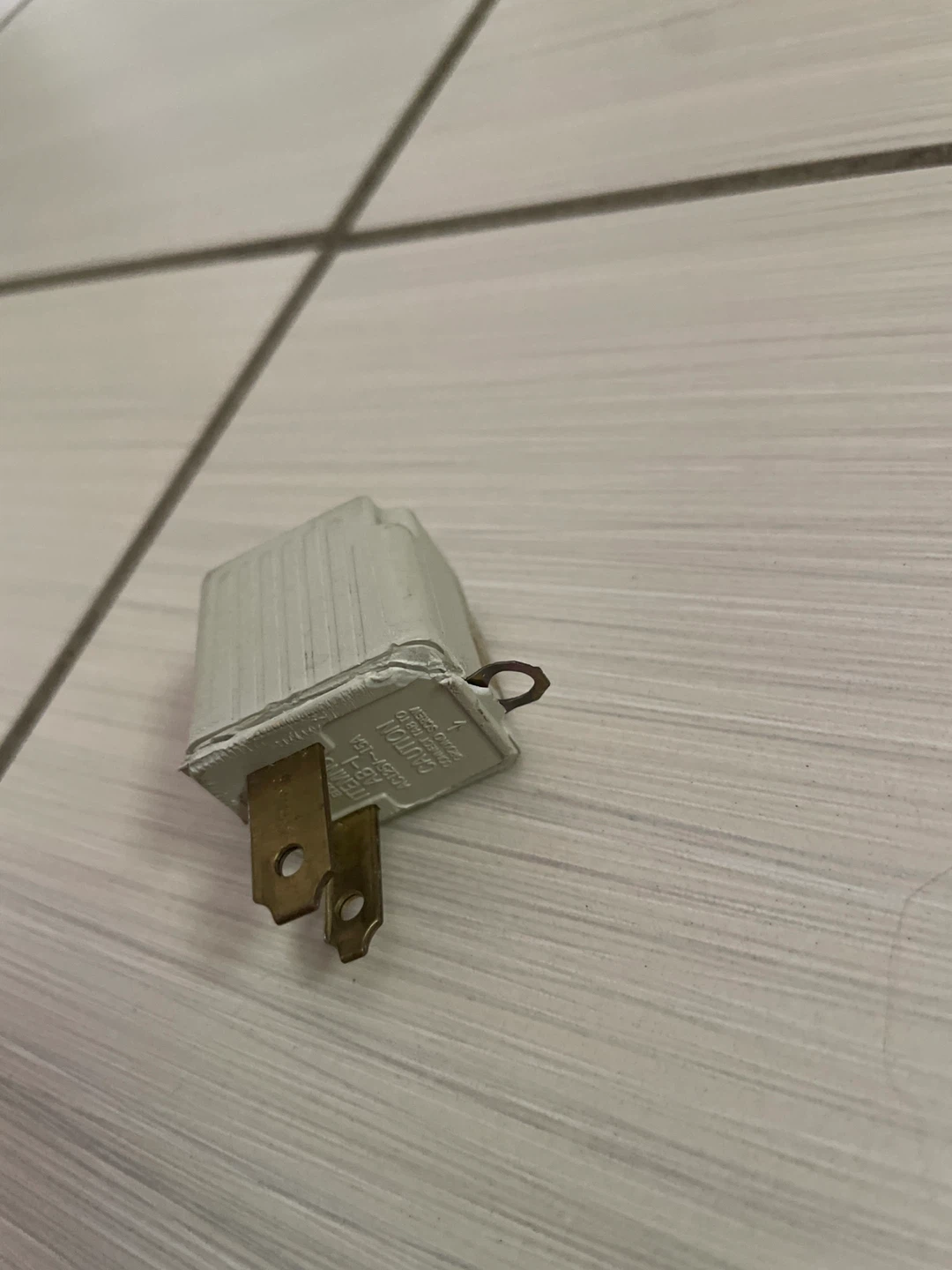 ⚽️15 Amp plug adapter - photo 2