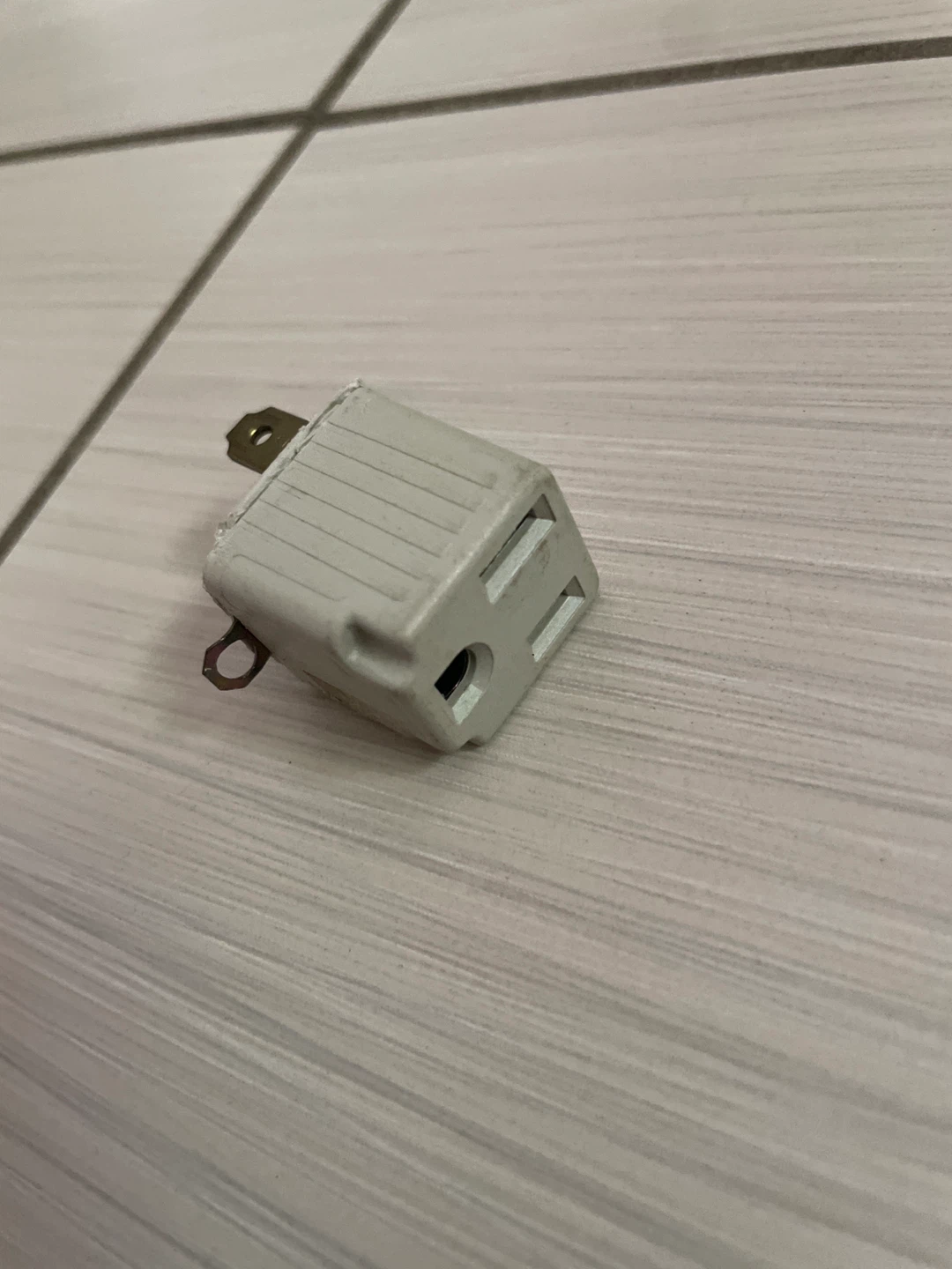 ⚽️15 Amp plug adapter